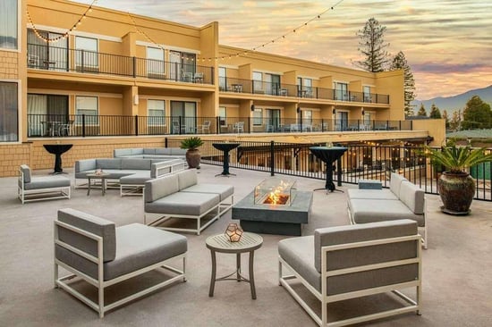 picture-los-gatos-toll-house-hotel-40
